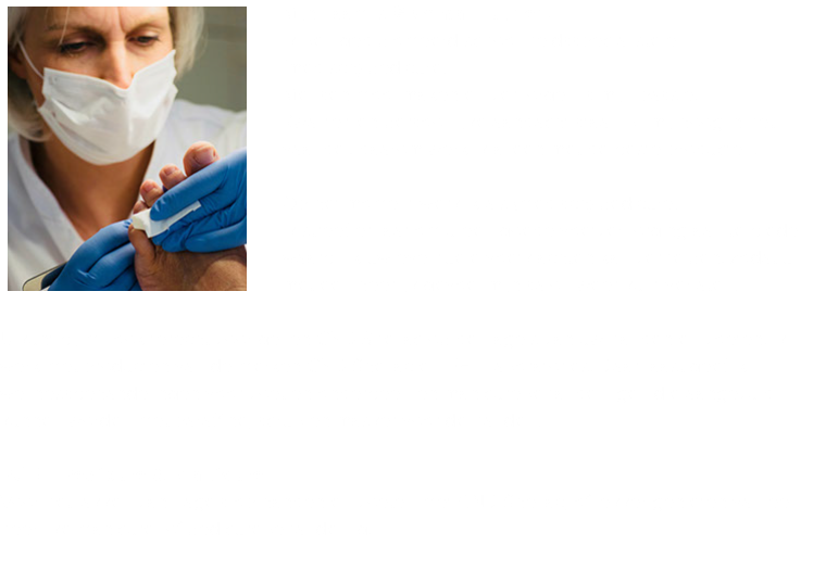 ﷯Mijn naam is Gemma Huijnen. Ik ben gediplomeerd schoonheidsspecialiste en  (medisch) pedicure. Mensen mooi maken en verzorgen is mijn passie. Kwaliteit en persoonlijke aandacht staan bij mij hoog in het vaandel, daarom werk ik alleen met de beste producten. Op het moment werk ik als (medisch) pedicure. Ik streef ernaar om u een goede voetverzorging aan te bieden waarbij ik uw eventuele voetklachten kan verhelpen, zodat u met een heerlijk gevoel mijn salon weer kunt verlaten. U kunt bij mij ook terecht voor gel en CND Shellac op de nagels van uw handen en voeten. Ik werk met producten van de merken CND Shellac en HFL Laboratories. Daarnaast geef ik wellnessbehandelingen voor voet en onderbeen en manicurebehandelingen die aangevuld kunnen worden met paraffine, scrub en masker voor de handen. PURE Pedicure & Manicure Voor het lakken van nagels op handen en voeten met CND Shellac, of lekker genieten van een heerlijke manicure- of pedicurebehandeling. 